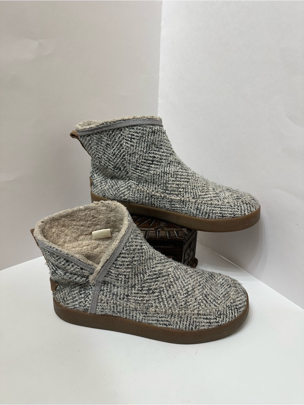 Sanuk Cush N' Blaze Women's Gray Woven Geometric Chukka Bootie Slippers Sz 7